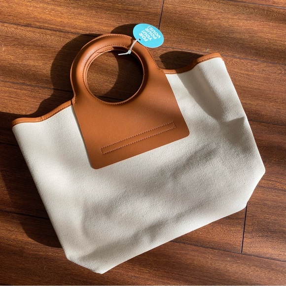 NWT Shoppers Faux Leather Trim Canvas Top Handle Carry Bag Tan and Cream - Picture 1 of 5